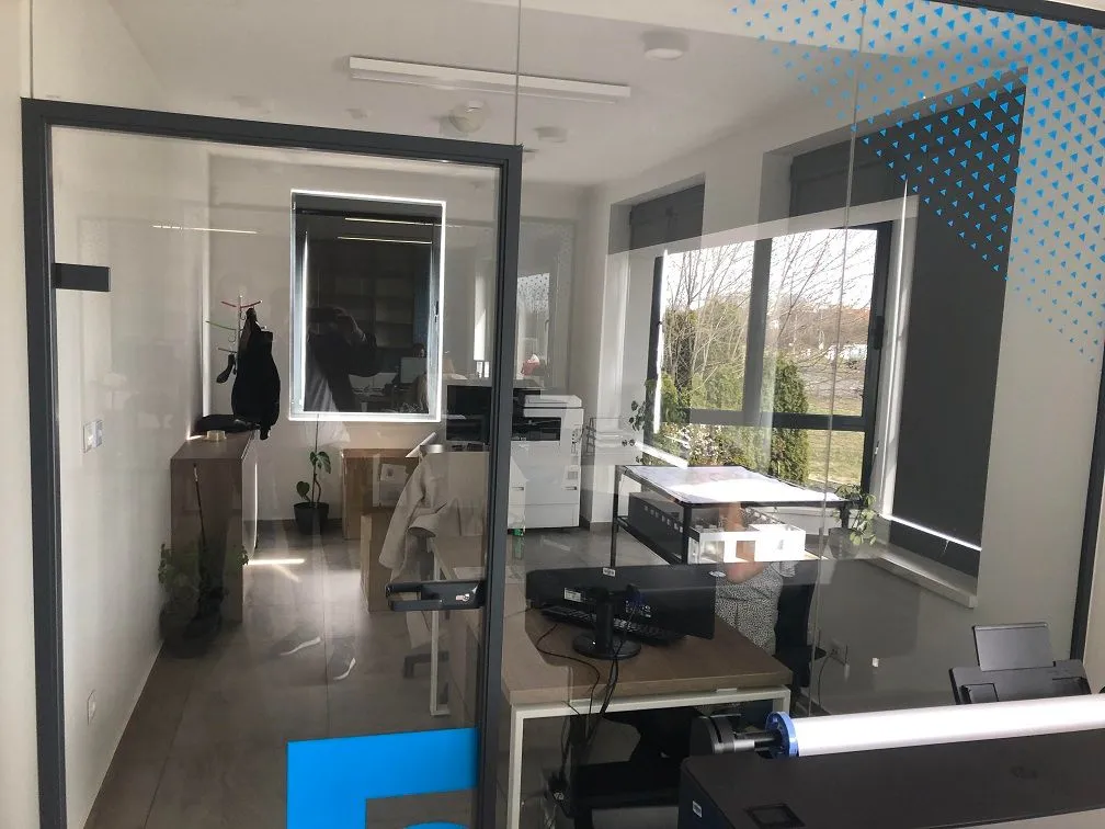 Rent, office space, 1600m², Zemun Sve Podlokacije, Beograd