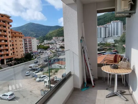 Rent, one bedroom apartment, 49m², Budva, Crna Gora - image 18
