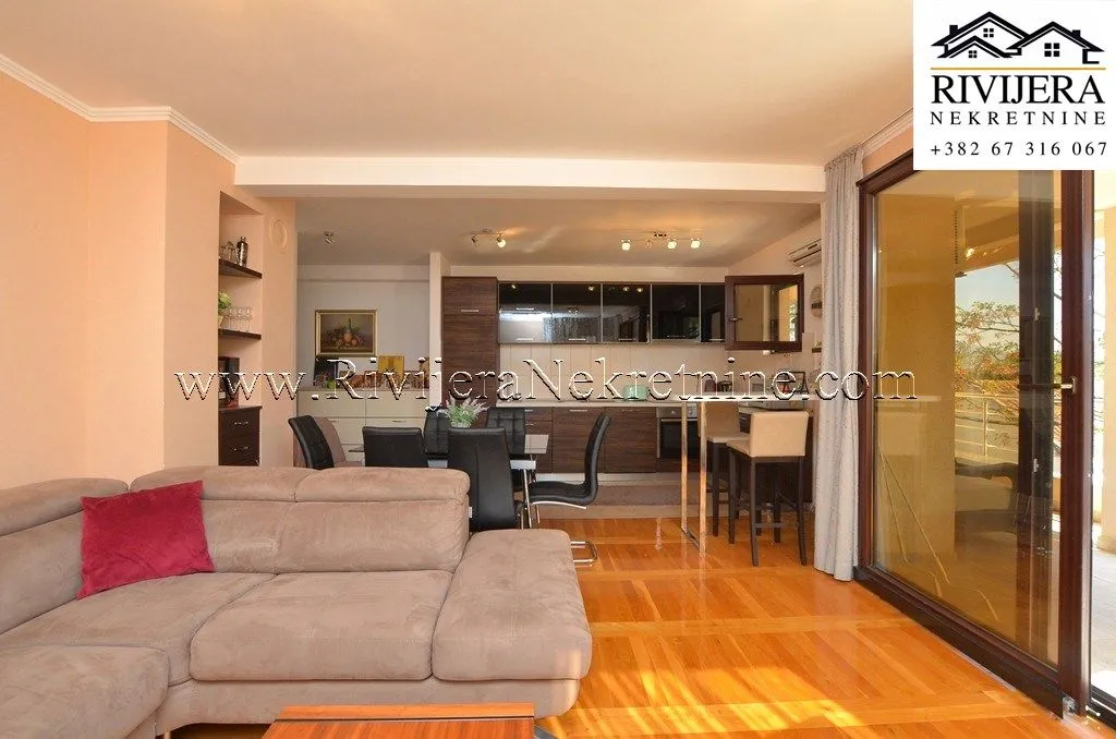 Prodaja, dvosoban stan, 98m², Đenovići, Herceg Novi