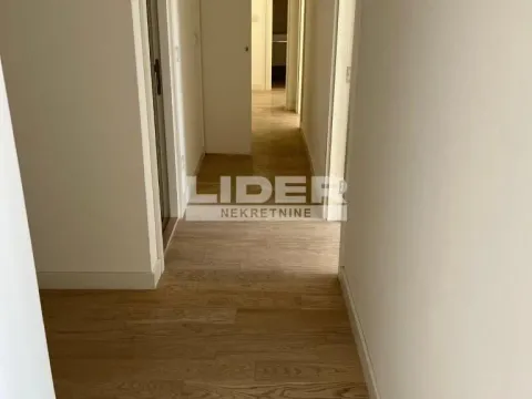 Prodaja, četvorosoban stan, 109m², Savski Venac, Beograd - image 5