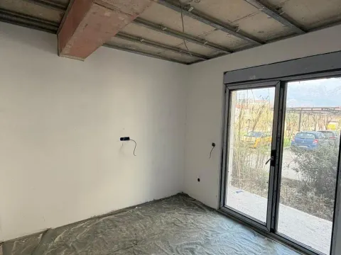 Prodaja, jednosoban stan, 47m², Centar, Bar - image 3