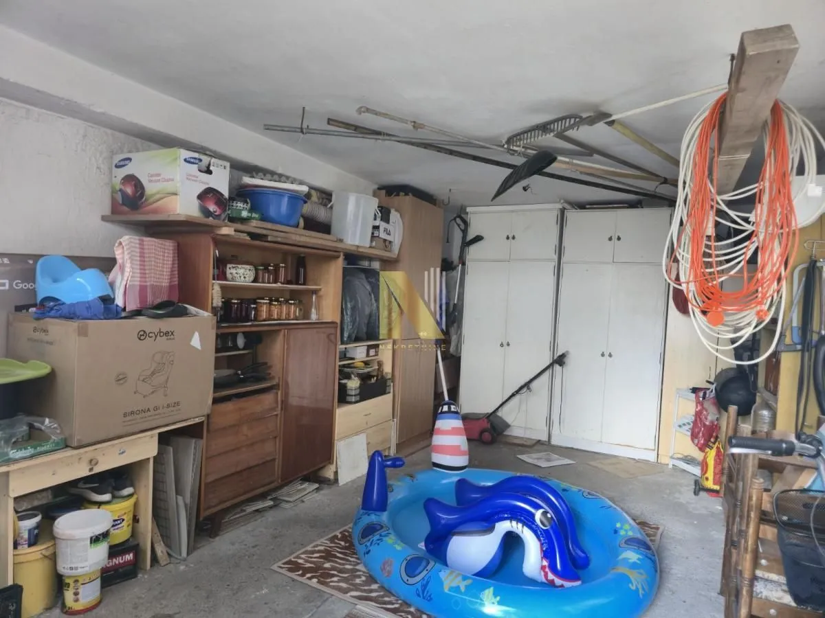 Prodaja, kuća, 125m², Vidovdansko naselje, Novi Sad Sve Podlokacije