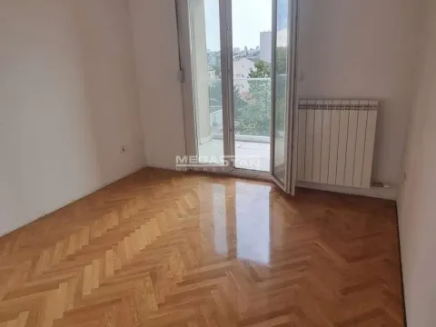 Prodaja, trosoban stan, 75m², Lekino Brdo, Voždovac Sve Podlokacije - image 2