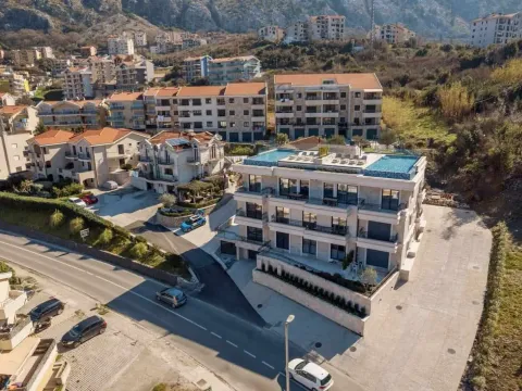 Prodaja, trosoban stan, 204m², Dobrota, Kotor - image 16