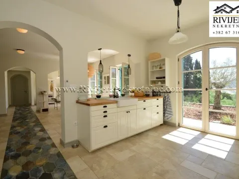 Sale, house, 184m², Baošići, Herceg Novi - image 10