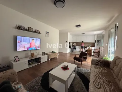 Sale, house, 120m², Voždovac Sve Podlokacije, Beograd - image 12