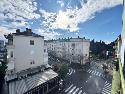 Prodaja, dvosoban stan, 90m², Centar, Podgorica - image 7