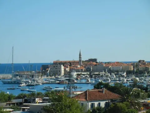 Izdavanje, jednosoban stan, 43m², Budva, Crna Gora - image 14