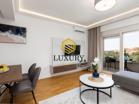 Sale, one bedroom apartment, 50m², Bečići, Budva - image 3