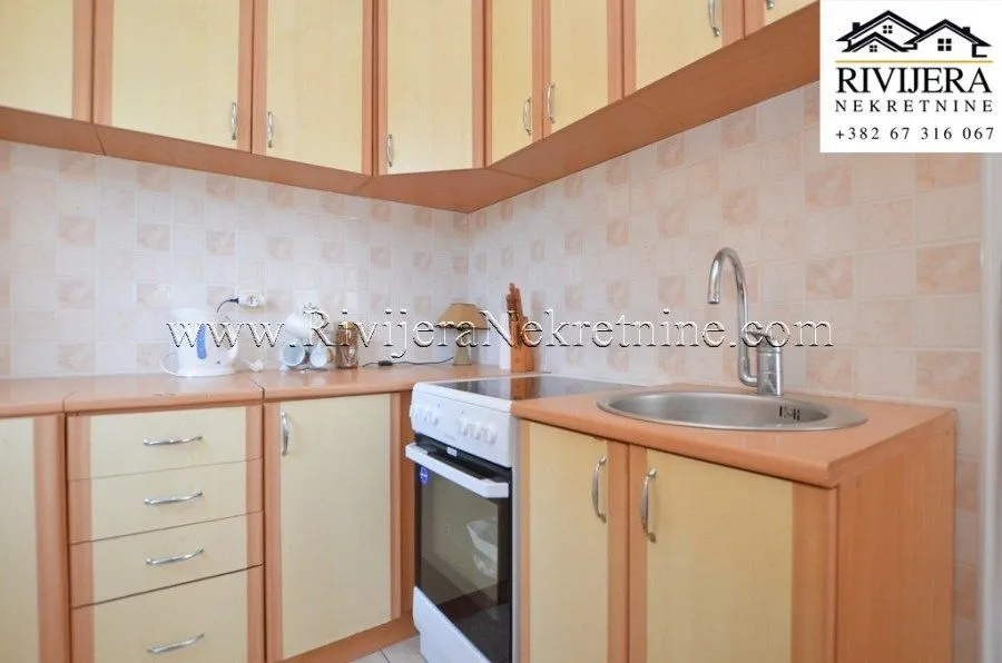 Prodaja, jednosoban stan, 41m², Baošići, Herceg Novi