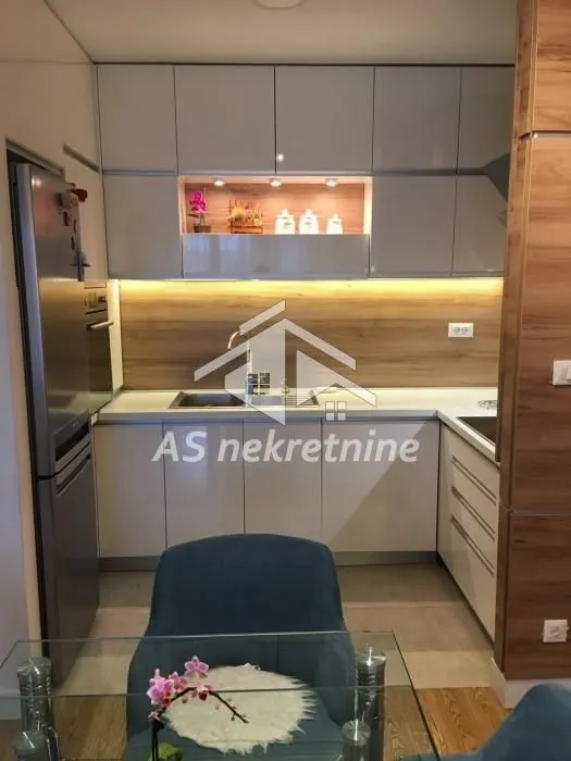 Rent, three bedroom apartment, 68m², Novi Beograd Blok 63, Novi Beograd Sve Podlokacije