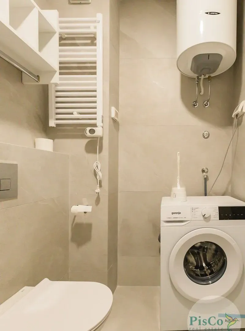 Izdavanje, jednosoban stan, 50m², Central Point, Podgorica