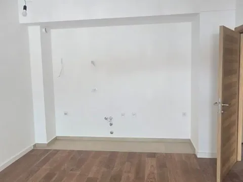 Prodaja, jednosoban stan, 47m², Momišići, Podgorica - image 5