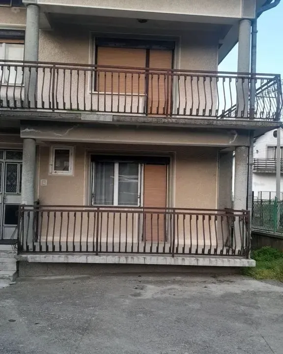 Rent, office space, 295m², Palilula, Niš