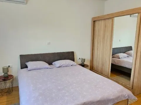 Izdavanje, jednosoban stan, 49m², Centar, Podgorica - image 8
