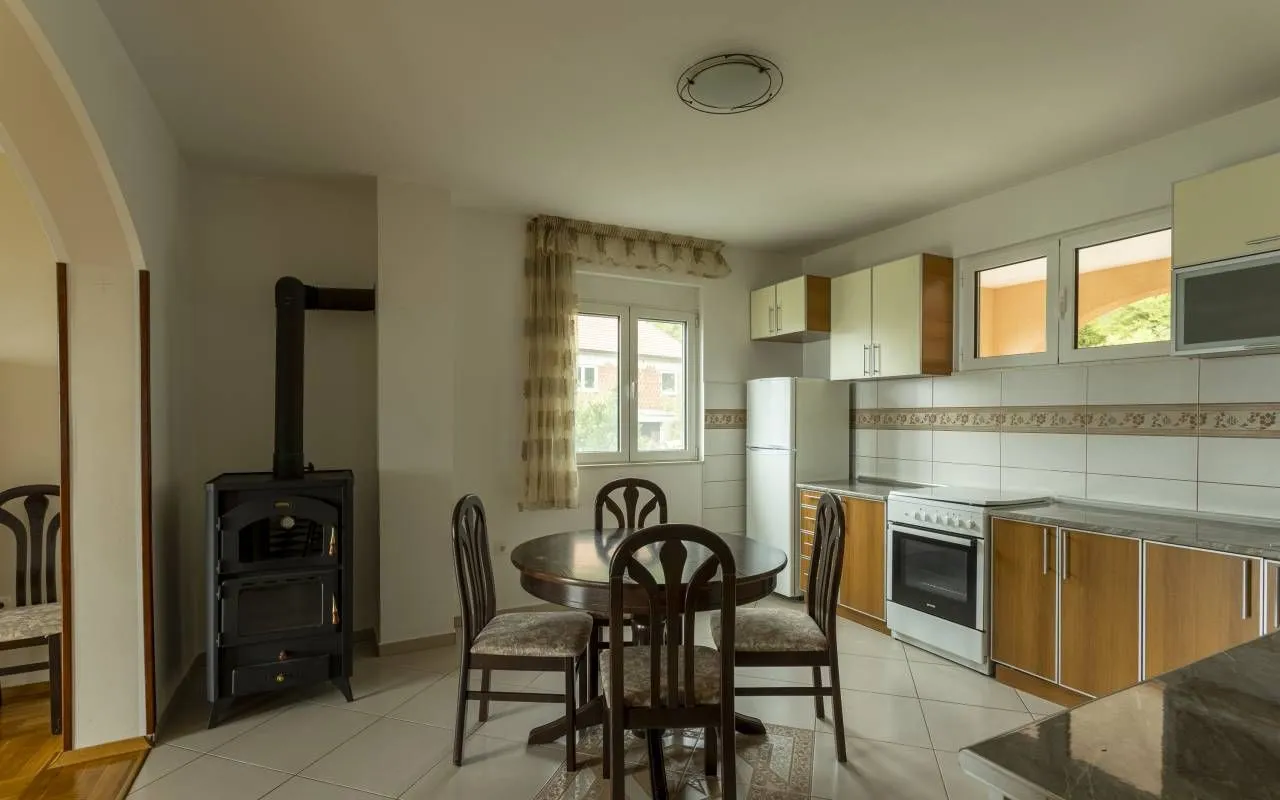 Prodaja, kuća, 360m², Podi, Herceg Novi