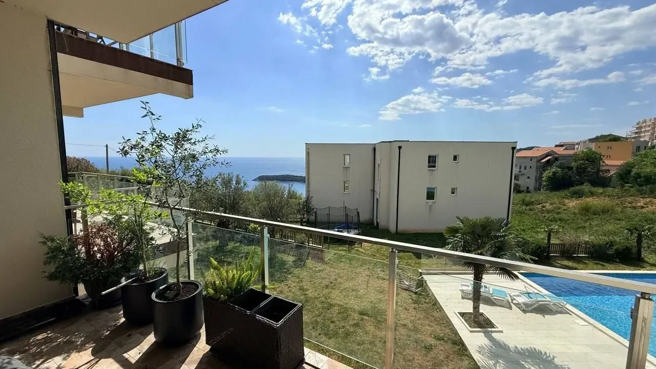 Prodaja, dvosoban stan, 76m², Centar, Budva