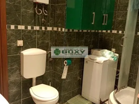 Prodaja, trosoban stan, 85m², Vračar Centar, Vračar Sve Podlokacije - image 7