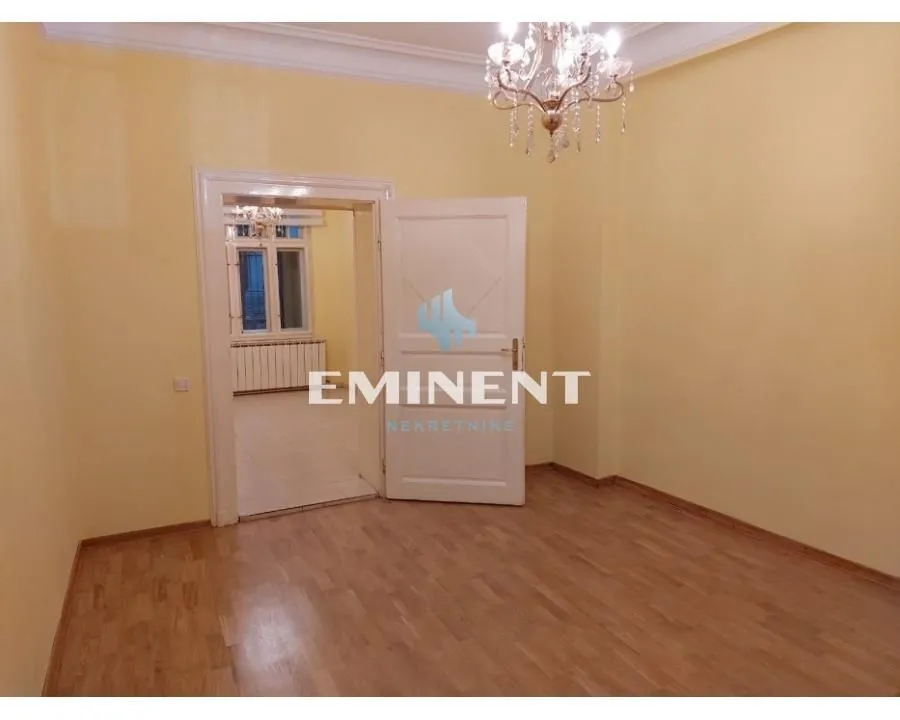 Rent, three bedroom apartment, 70m², Stari Grad, Beograd