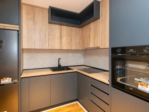 Izdavanje, trosoban stan, 163m², Preko Morače, Podgorica - image 5