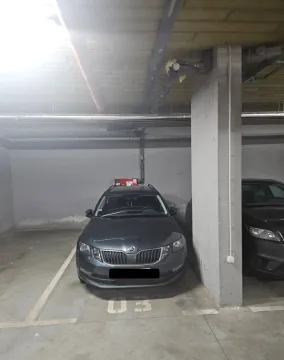 Sale, parking/garage, 13m², Višnjička Banja, Palilula Sve Podlokacije - image 5
