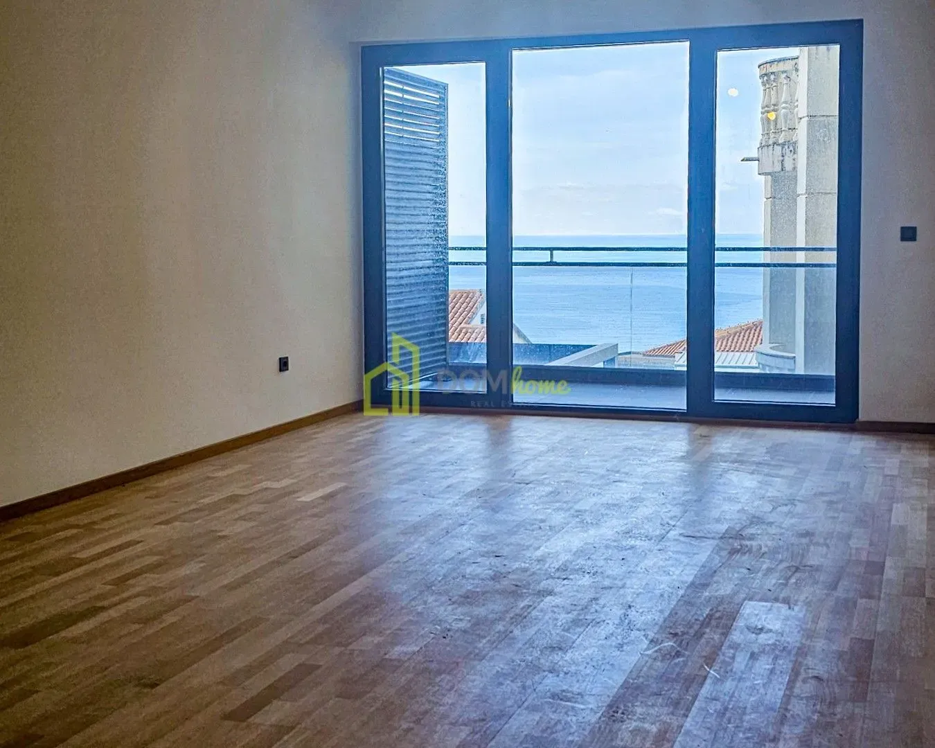 Sale, two bedroom apartment, 78m², Sveti Stefan, Budva