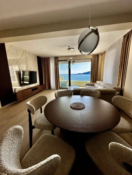 Rent, two bedroom apartment, 70m², Rafailovići, Budva