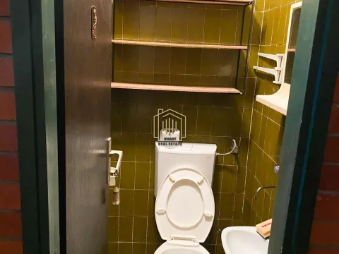 Prodaja, trosoban stan, 96m², Blok 5, Podgorica - image 12
