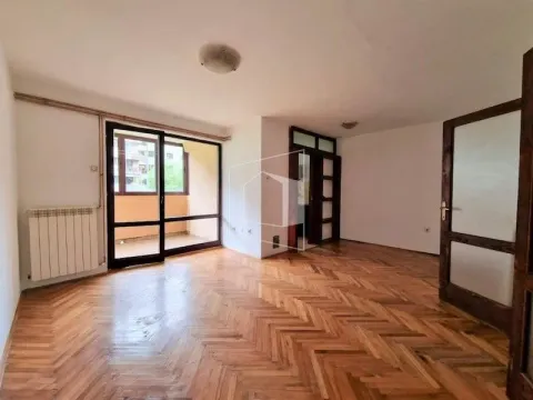 Sale, apartment, 90m², Cetinje, Crna Gora - image 1