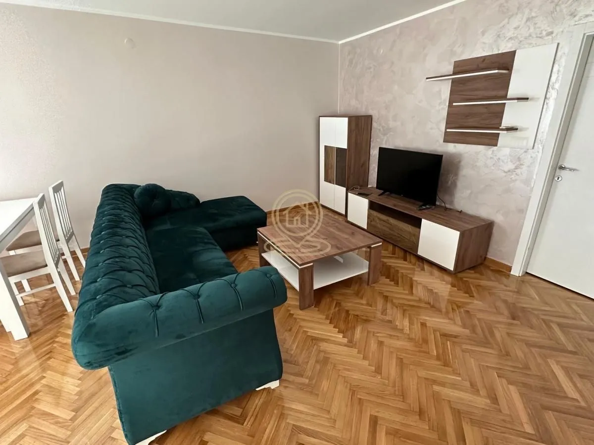 Izdavanje, dvosoban stan, 58m², Stari Grad, Beograd