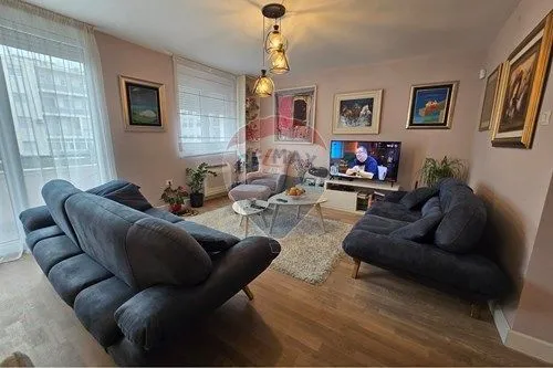 Prodaja, dvosoban stan, 84m², Preko Morače, Podgorica