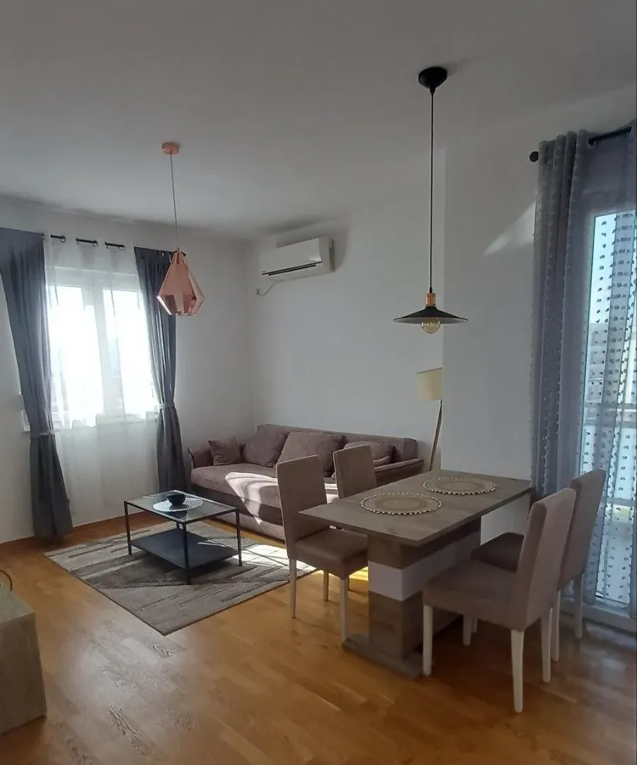 Rent, one bedroom apartment, 45m², City Kvart, Podgorica