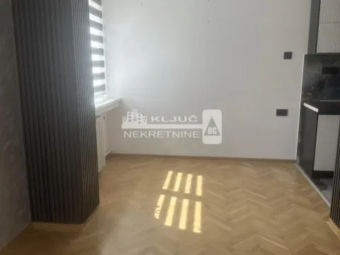 Izdavanje, dvosoban stan, 68m², Kalenić Pijaca, Vračar Sve Podlokacije - image 2