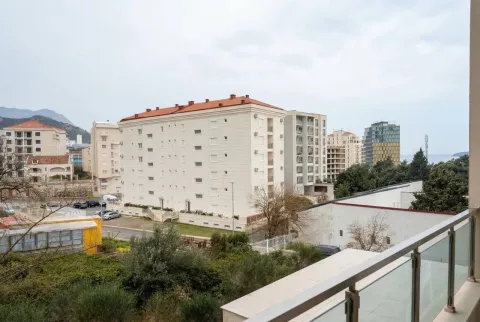 Stan-na-dan, dvosoban stan, 43m², Bečići, Budva - image 8