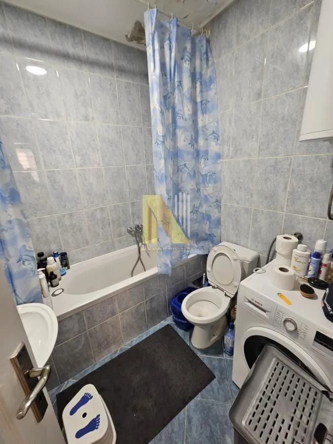 Sale, house, 242m², Lipov gaj, Novi Sad Sve Podlokacije