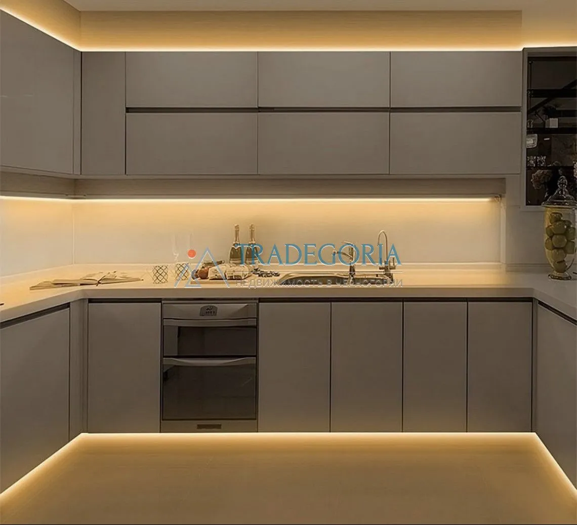 Prodaja, četvorosoban stan, 130m², Budva, Crna Gora