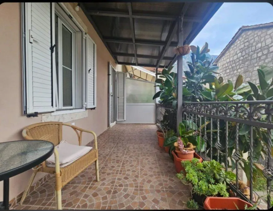 Sale, one bedroom apartment, 56m², Risan, Kotor