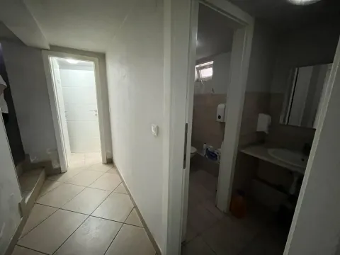 Rent, office space, 120m², Aqua park, Jagodina - image 16