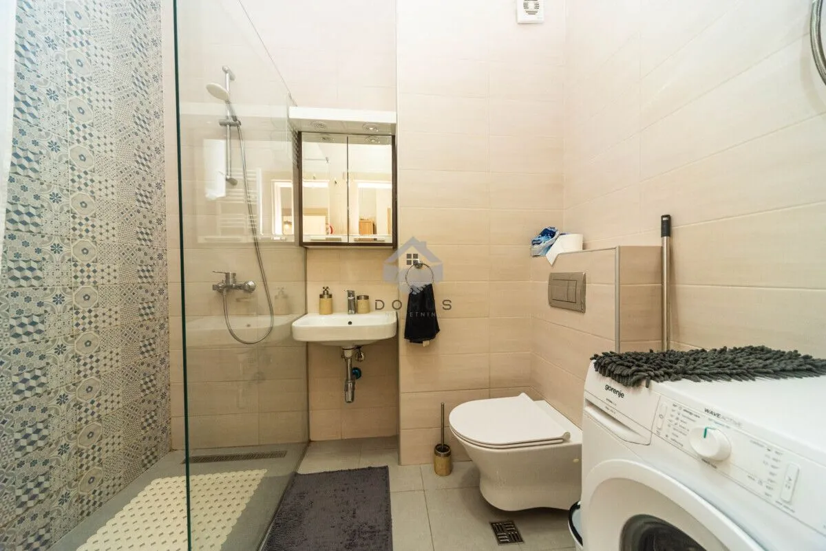 Izdavanje, jednosoban stan, 45m², Blok 9, Podgorica