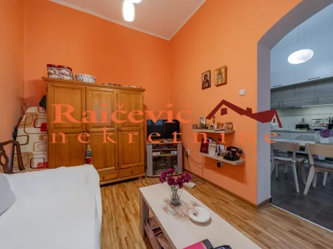 Prodaja, dvosoban stan, 52m², Donji grad, Smederevo - image 11