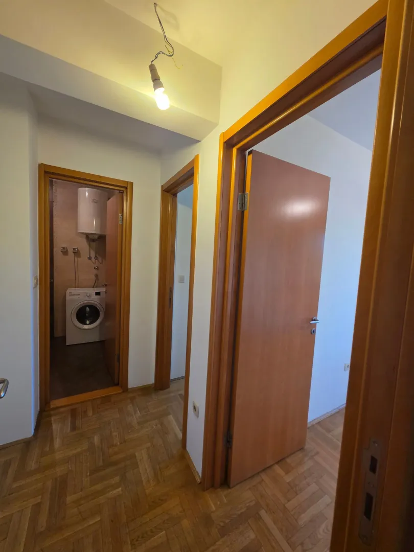 Prodaja, dvosoban stan, 64m², Stari Aerodrom, Podgorica
