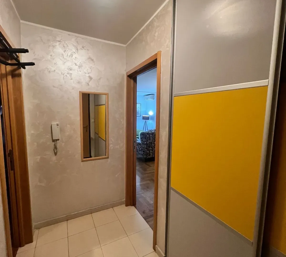 Prodaja, dvosoban stan, 70m², Stari Aerodrom, Podgorica