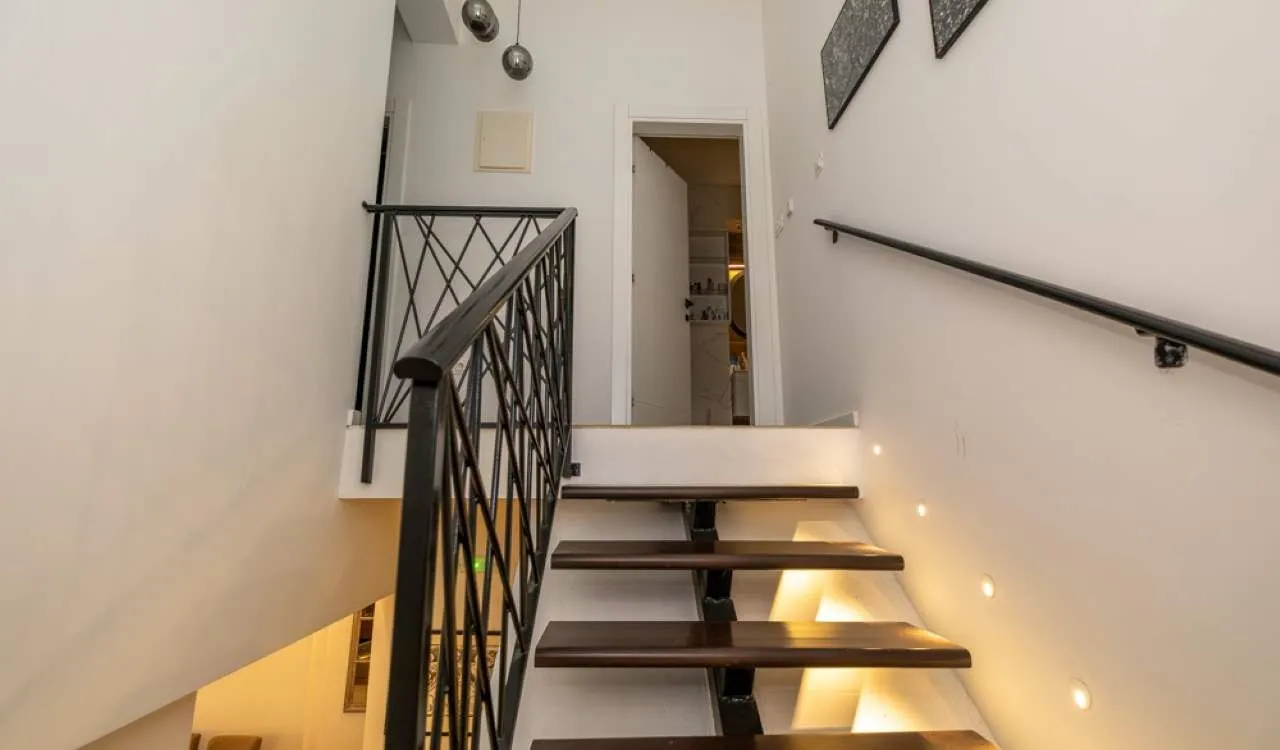 Prodaja, dvosoban stan, 94m², Momišići, Podgorica