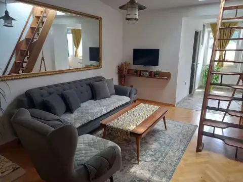 Sale, two bedroom apartment, 100m², Velji Vinogradi, Budva - image 1