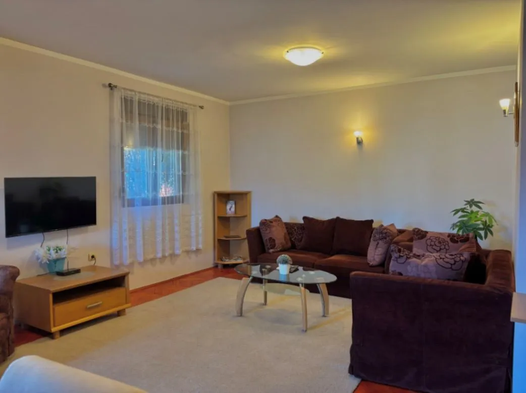 Rent, two bedroom apartment, 80m², Dalmatinska ulica, Podgorica