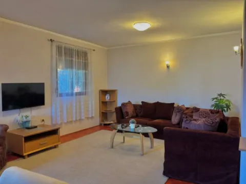 Rent, two bedroom apartment, 80m², Dalmatinska ulica, Podgorica