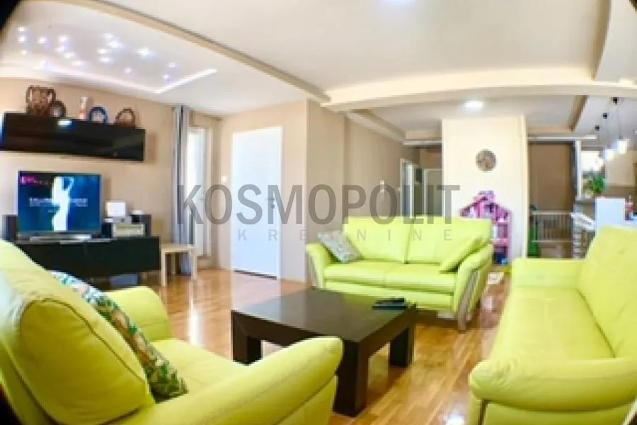 Prodaja, stan, 157m², Gradska Bolnica, Zvezdara Sve Podlokacije