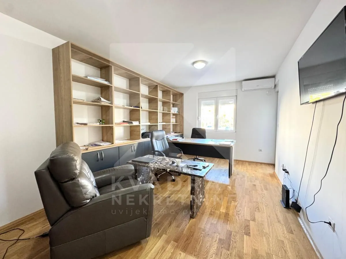 Prodaja, jednosoban stan, 45m², Stari Aerodrom, Podgorica