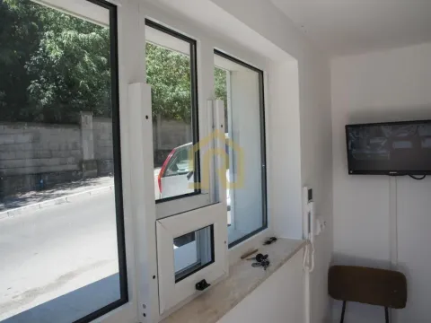 Izdavanje, kuća, 1400m², Savski Venac, Beograd - image 10