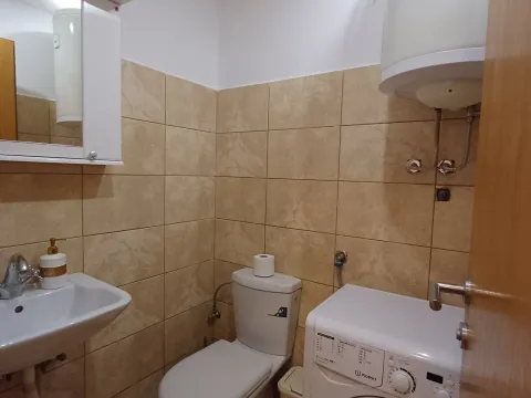 Rent, one bedroom apartment, 55m², Lepetani, Tivat - image 20